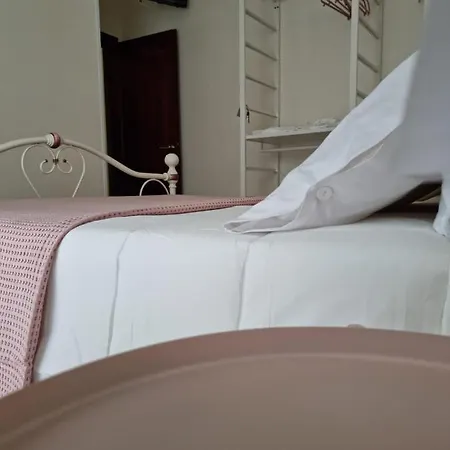 Couette-café Casa Bianca 3*